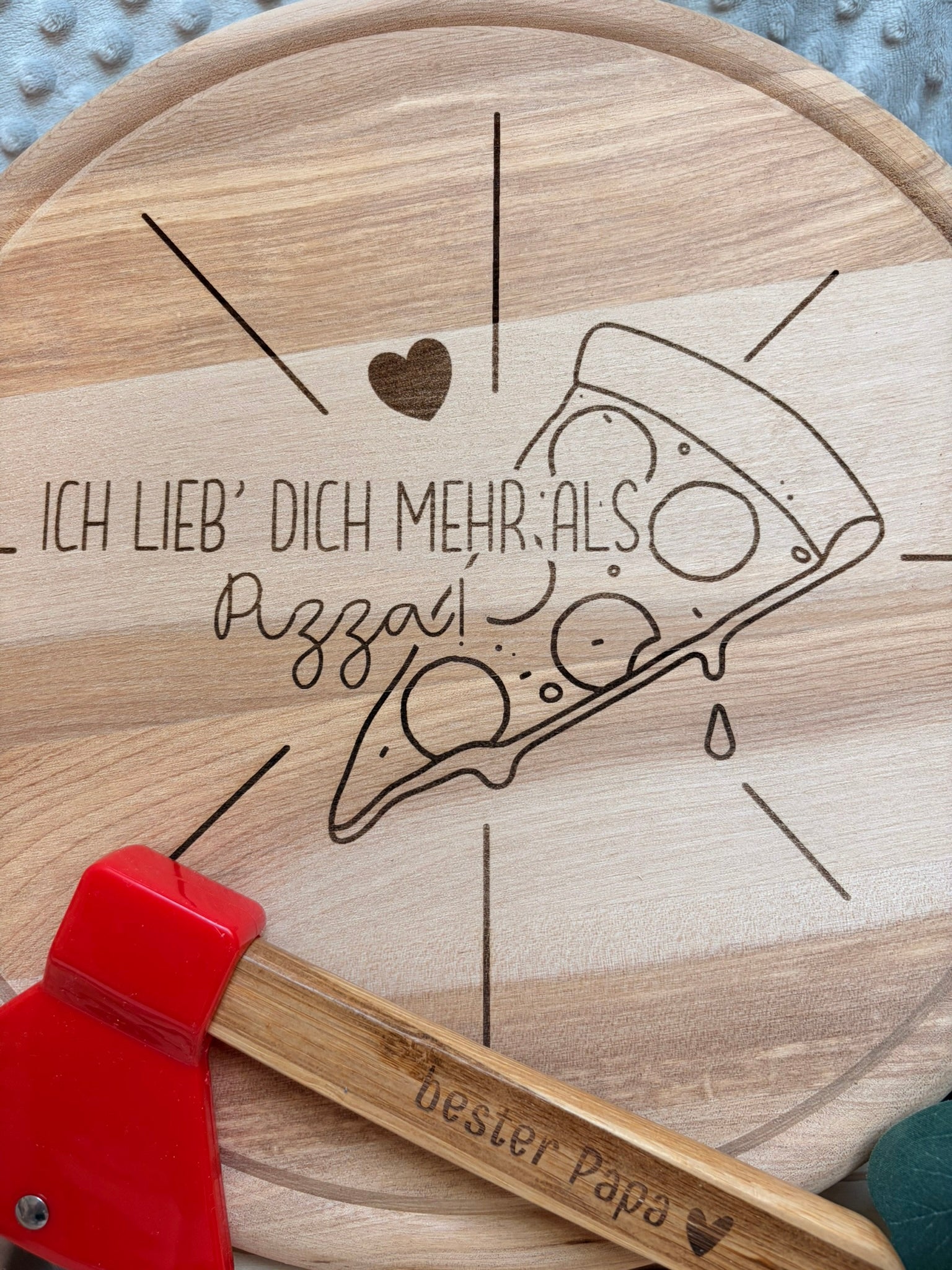 Set Pizzabrett und Pizzaschneider
