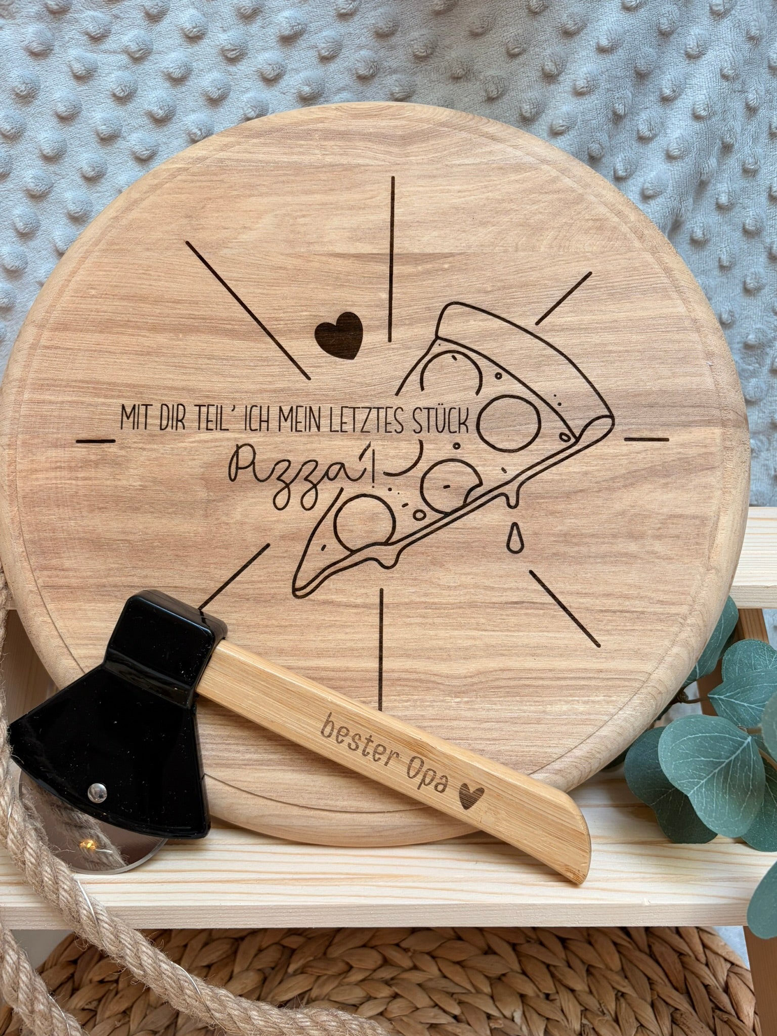 Set Pizzabrett und Pizzaschneider